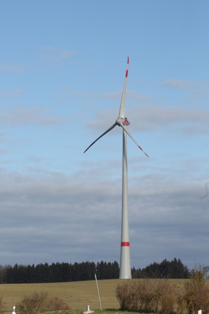 Windkraft in Nandlstadt: Bald sollen zwischen Nandlstadt und Au zwei Windräder entstehen. Dagegen laufen Klagen.
