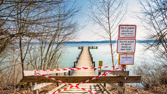 Freizeit am Starnberger See: Gesperrte Stege im Fünfseenland sollen bald der Vergangenheit angehören.