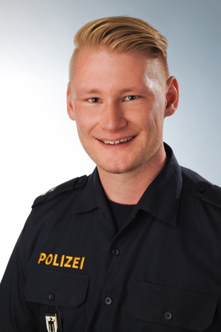 Oberschleißheim: Chef auf Zeit: Polizeihauptkommissar Dominik Seidl, 32, leitet die Inspektion in Oberschleißheim. Das knappe halbe Jahr in der PI 48, die für Ober-, Unterschleißheim und Garching zuständig ist, gehört zu seiner Ausbildung.