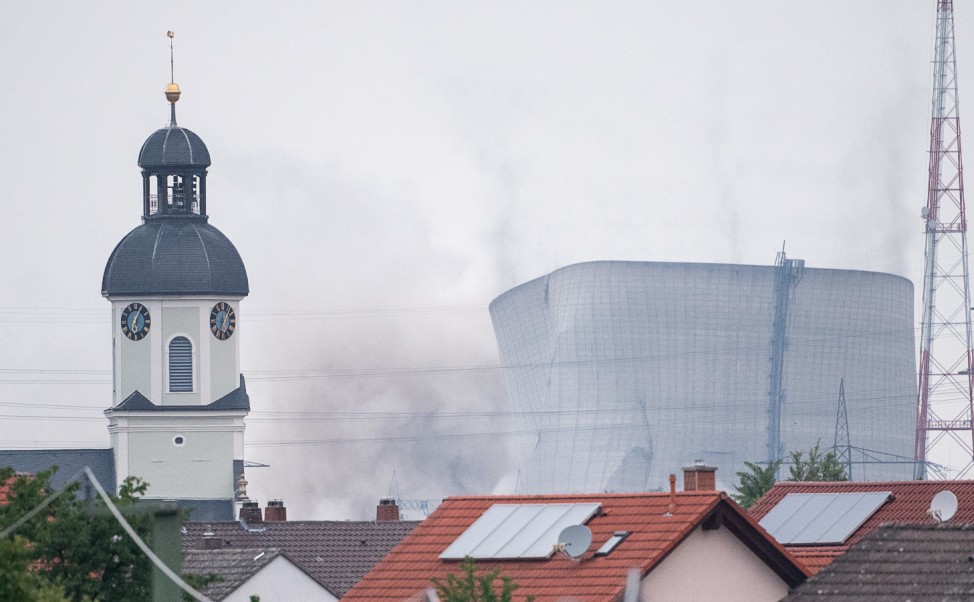 Kernkraftwerk Philippsburg - Sprengung der Kühltürme
