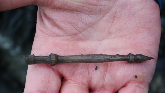 Archäologie: "Es sind überaus bemerkenswerte Funde", sagt der Archäologe James Barrett zu den Fundstücken. Hier zu sehen: ein Stift.