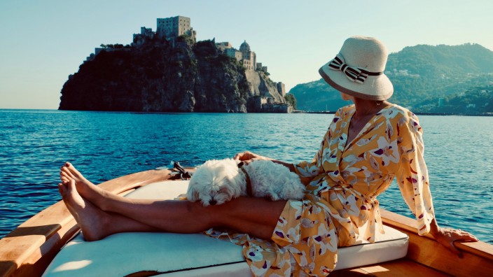 Essay: Wie schön war doch der letzte Urlaub am Mittelmeer: Szenerie bei Ischia.