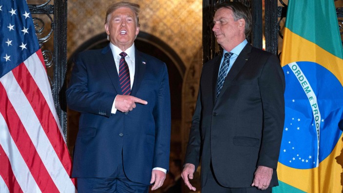 Corona-Krise: Donald Trump (links) und Jair Bolsonaro im März in Palm Beach, Florida.