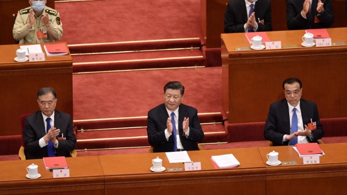 China: Präsident Xi Jinping applaudiert über ein umstrittenes Hongkong-Gesetz