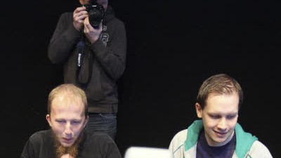 Prozess um Internet-Piraterie: "Wir machen nichts anderes als Google": "The Pirate Bay"-Gründer Gottfrid Svartholm Varg (links) and Peter Sundin.