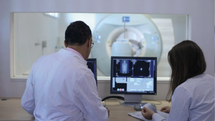 Forschung in Garching: In den Körper eingeschleuste Radionuklide helfen Ärzten bei der Diagnostik von Tumoren. Die Garchinger Firma ITM arbeitet aber auch an Therapien.