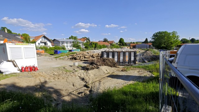 Starnberger See: Der alte Pallaufhof ist weg, ein neues Bürgerhaus soll stattdessen entstehen.