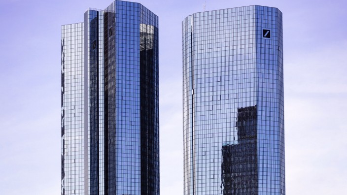 Der Deutsche Bank Tower in der Bankencity. Frankfurt, 25.09.2019 *** The Deutsche Bank Tower in the Bankencity Frankfur