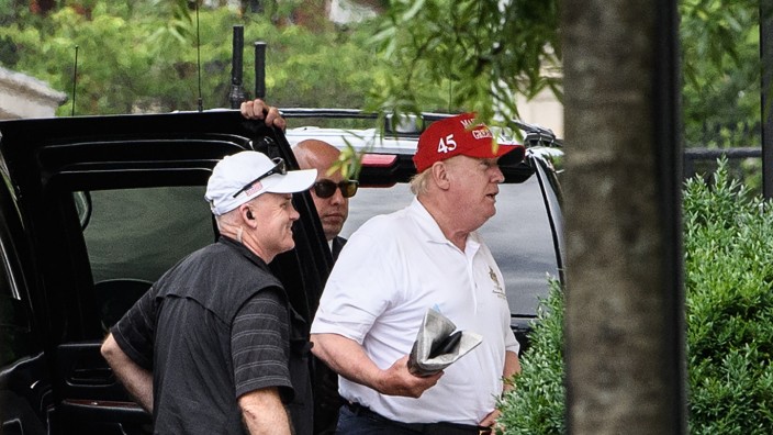 Twitter: Der viel beschäftigte US-Präsident Donald Trump findet neben vielen Dingen auch noch Zeit zum golfen