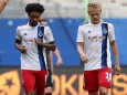 Hamburger SV: HSV-Spieler Jeremy Dudziak and Joel Pohjanpalo gegen Sandhausen