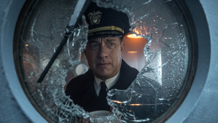 "Greyhound" auf AppleTV+: Tom Hanks hat sich diese Figur, Commander Ernest Krause, höchstselbst als Autor auf den Leib geschrieben.
