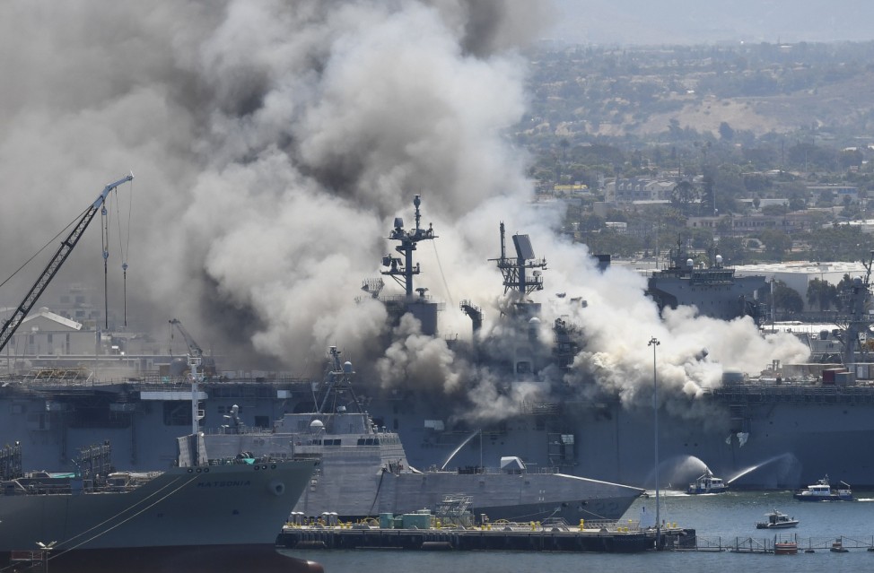 Feuer auf US-Kriegsschiff