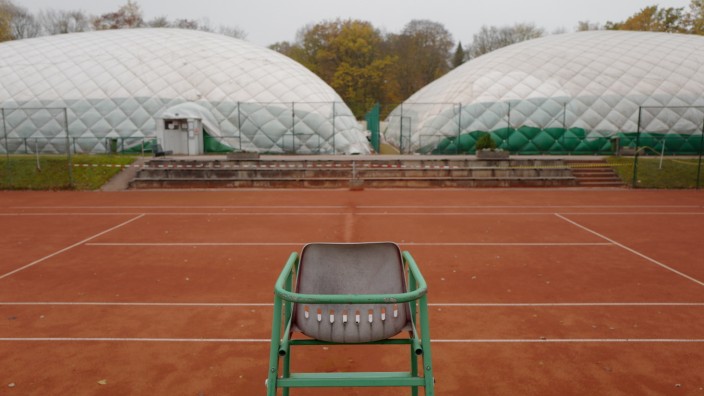 Tennisplatz in München, 2019