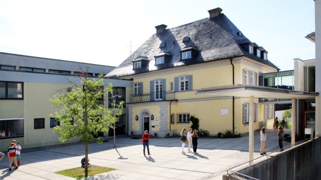 Das Tutzinger Gymnasium; Am Tutzinger Gymnasium