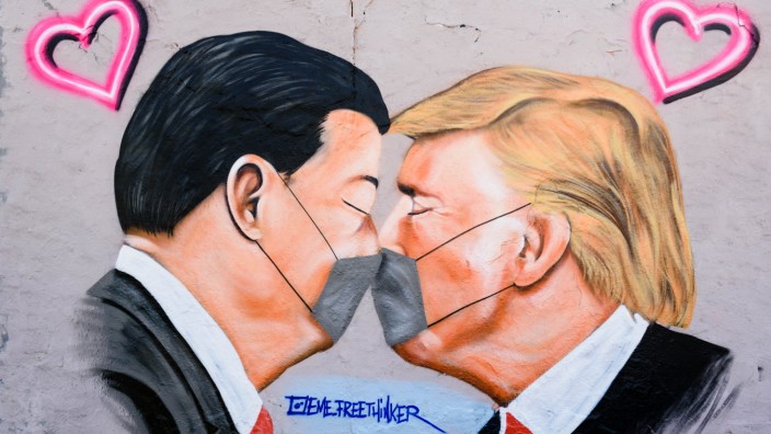 News Bilder des Tages April 28, 2020, Berlin, Berlin, Germany: A grafitti with portraits of US President DONALD TRUMP a