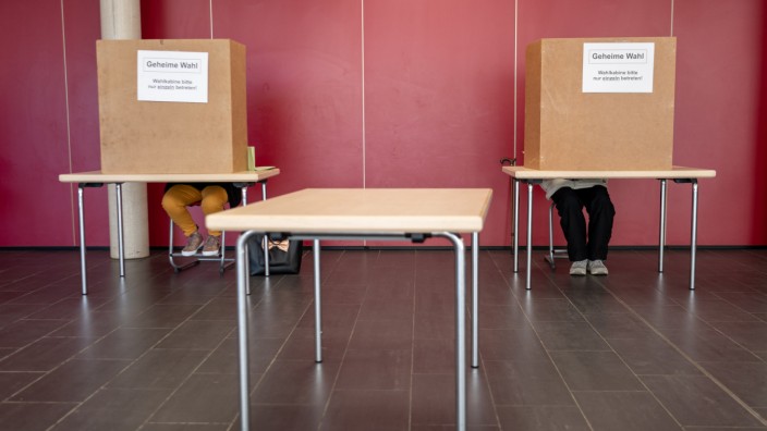 Kommunalwahl in Bayern - Wahllokal