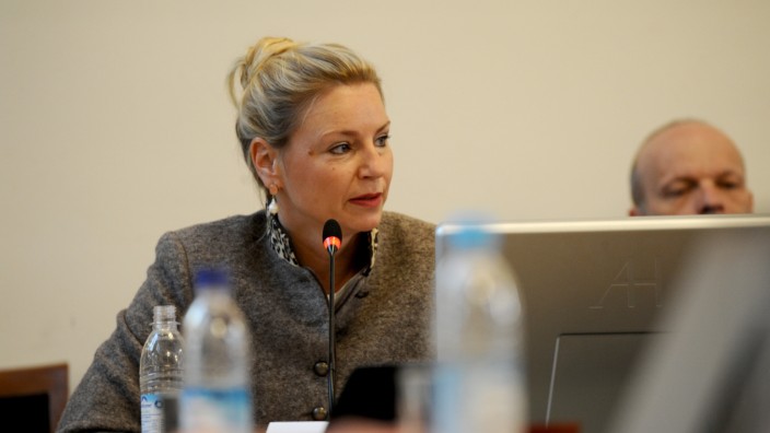Stephanie Jacobs bei Stadtratssitzung in München in Zeiten der Corona-Krise, 2020