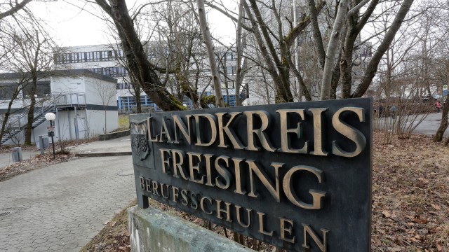 Etat des Landkreises Freising: Noch ein großes Schulprojekt: Der Landkreis Freising will in den kommenden Jahren ein neues Berufsschulzentrum an der Wippenhauser Straße bauen.