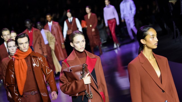 Mode: Im Februar schien noch alles in Ordnung zu sein: Models präsentieren in Mailand die Kollektion für Herbst und Winter 2020.