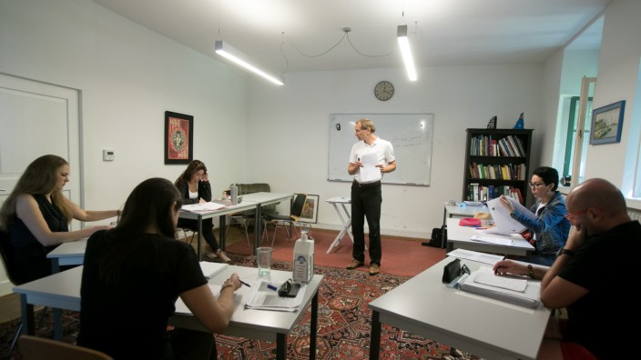 Sprachschule Axioma in der Türkenstraße 72. Arbeitstitel: Wie geht es den Schulen in der Corona-Krise.