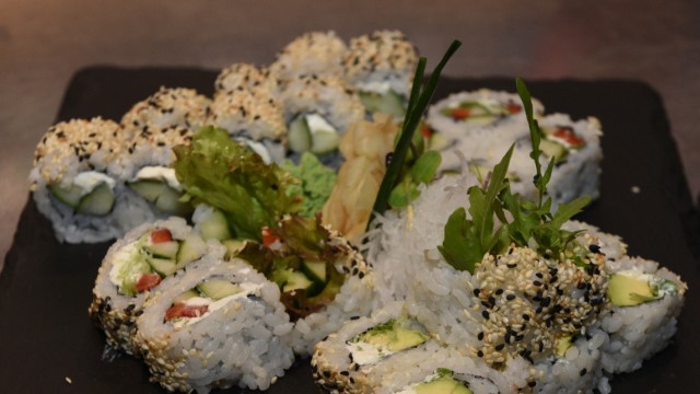Kostprobe: Beliebt ist das Sushi, entweder klassisch oder als Spezialrolle.