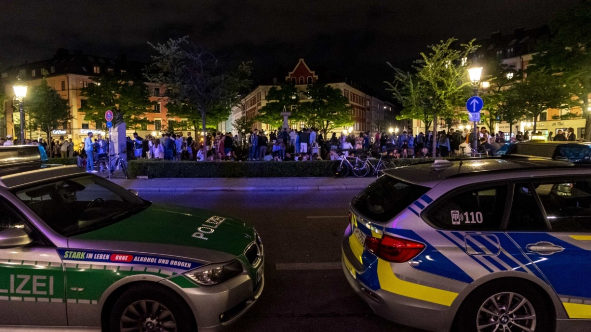 München: Polizei setzt Schlagstock am Gärtnerplatz wegen