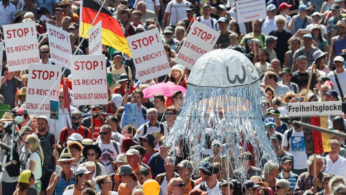 Demonstration gegen Anti-Corona-Maßnahmen in Berlin