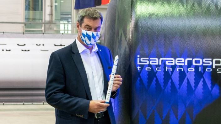 Raumfahrt: Bayerns Ministerpräsident Markus Söder (CSU) eröffnete am Montag die Produktionshallen von Isar Aerospace in Ottobrunn.