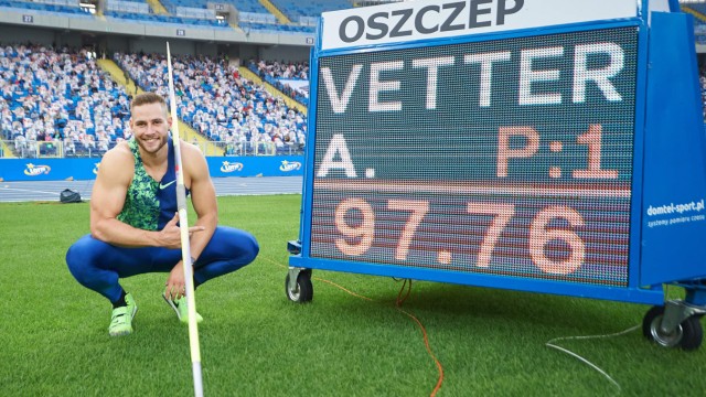 Speerwerfer Johannes Vetter: Bild aus glücklicheren Tagen: Johannes Vetter wirft 2020 in Chorzow den bis heute gültigen deutschen Rekord.