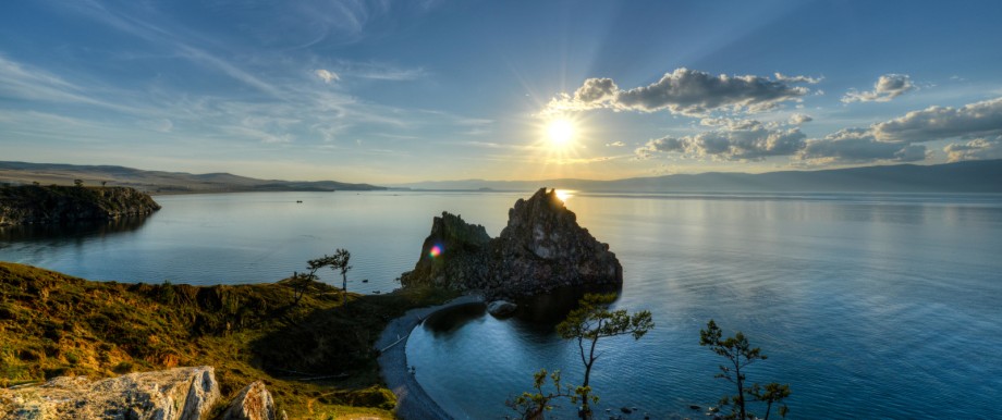 Serie: Traumreisen: Sehnsuchtsort für Esoteriker: Der Schamanenfelsen auf der Insel Olchon im Baikalsee.