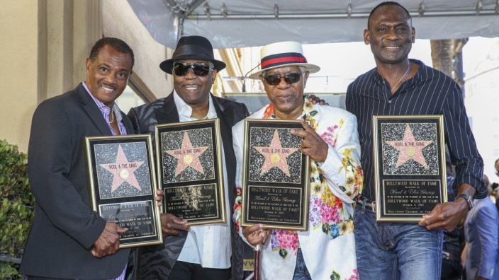 Kool and The Gang: Robert Bell, Dennis Thomas, Ronald Khalis Bell und George Brown auf dem Walk of Fame in Los Angeles