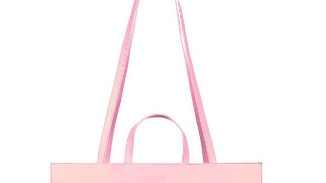 Mode: "Bushwick Birkin" lautet der Spitzname der Tasche, in Anlehnung an die "Birkin Bag" von Hermès.