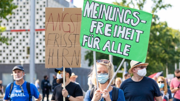 Protest gegen Corona-Maßnahmen in Hannover