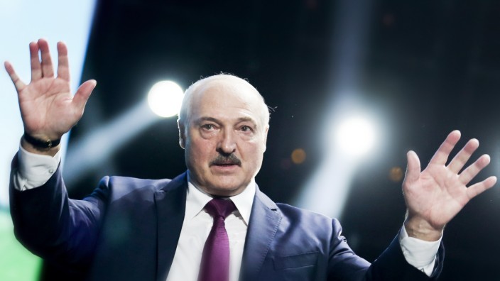 Belarus: Präsident Alexander Lukaschenko bei einer Rede 2020 in Minsk