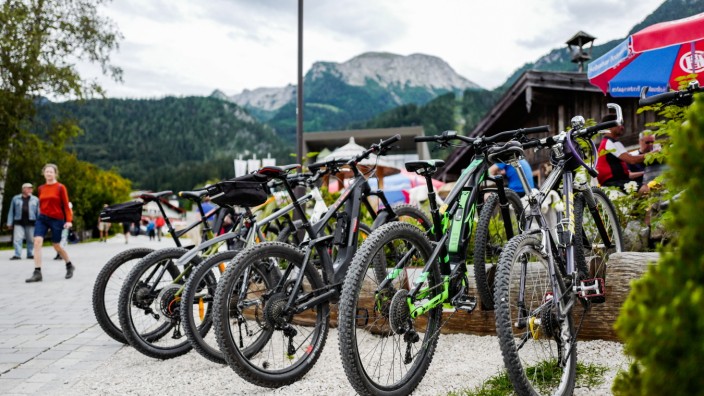 Impressionen vom Königssee bei Berchtesgaden: Mountain-Biker, E-Bikes, Pedelec