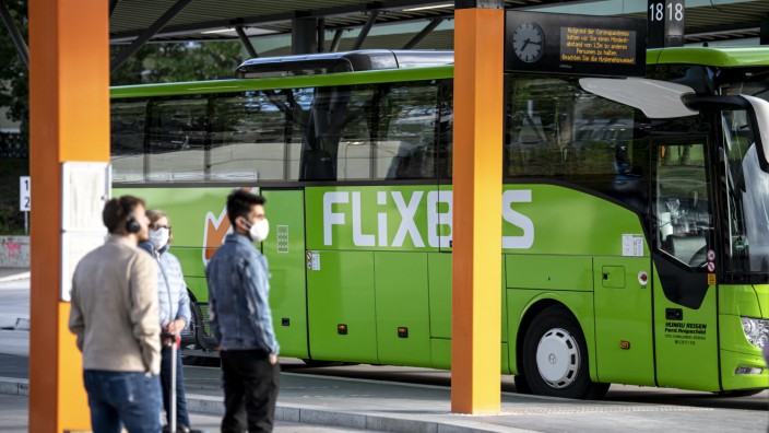 Personenverkehr: Flixbus beschäftigt in Deutschland etwa 1300 Mitarbeiter, viele waren zuletzt in Kurzarbeit.