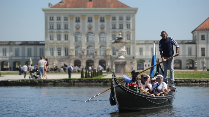 Freizeit in München: Sieht wie in Venedig aus: Die Gondeln am Nymphenburger Kanal