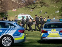 Pandemie: Corona, Bayern und die Sache mit der Parkbank