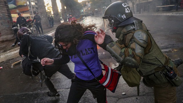 Chile: Extrem ungleiches Land: Am Wochenende demonstrierten in Santiago de Chile viele Menschen gegen die Regierung.