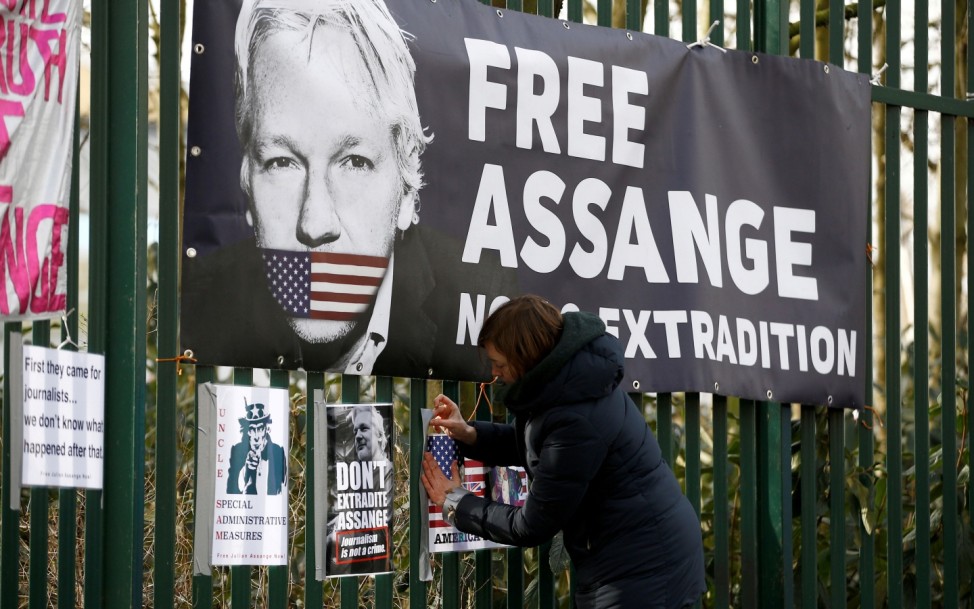 FILE PHOTO: Hearing to decide whether Assange should be extradited to U.S. in London