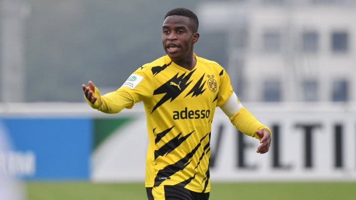 Youssoufa Moukoko (Borussia Dortmund) 18.10.2020, Fussball GER, Saison 2020 2021, U19 Bundesliga West, 3. Spieltag, FC