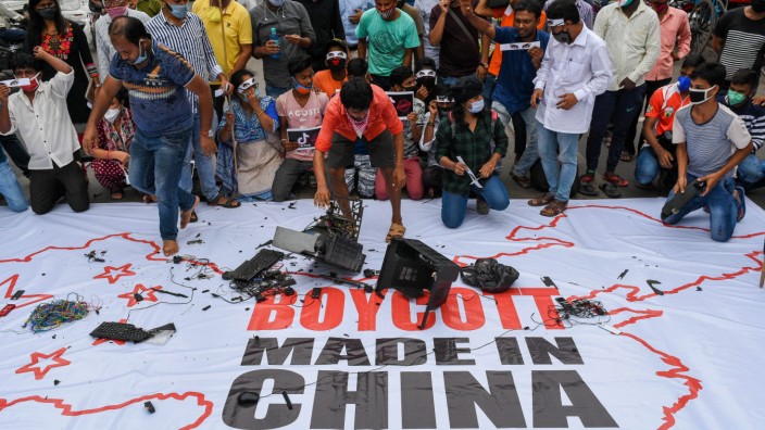 Indien: Boykottaufruf chinesischer Produkte in Kalkutta im Juni 2020
