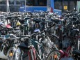 Geparkte Fahrräder am Hauptbahnhof in München, 2020
