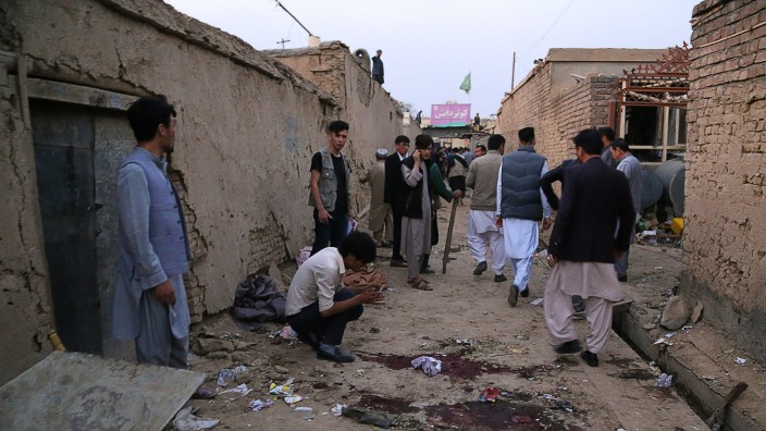 Afghanistan: Mindestens 30 Personen sind getötet worden, viele davon waren jugendlich. Die Mission der Vereinten Nationen in Afghanistan spricht von einem Kriegsverbrechen.