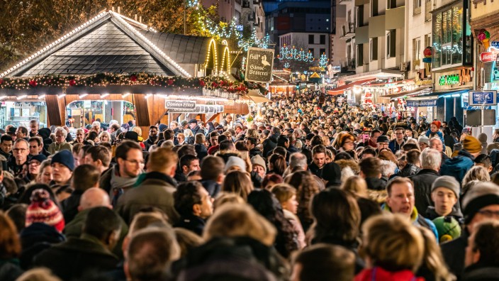 Weihnachtsmarkt auf dem Frankfurter Paulsplatz 2018