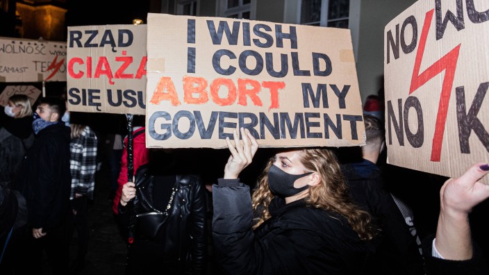 Polen: Frauen demonstrieren in Wroclaw gegen das Abtreibungsverbot der Regierung