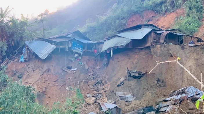 Vietnam: Auch diese Hütten wurden bei einem Erdrutsch zerstört.