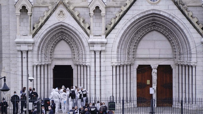 Frankreich, Tödliche Messerattacke in Nizza Attentat a la Basilique Notre Dame de Nice - La Basilique Notre Dame NEWS :