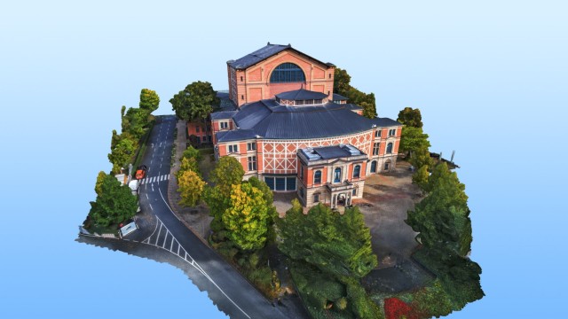 Tourismus während Corona: Das Bayreuther Festspielhaus kann man von außen bewundern. Visualisierung: LDBV, Bearbeitung: SZ