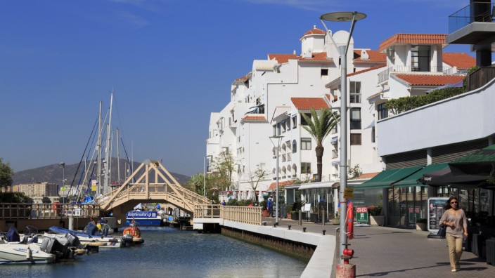 Online-Casinos: Repräsentative Adresse in der britischen Enklave Gibraltar: Im Areal „Ocean Village“ hat die Lottoland-Gruppe ihren Sitz.